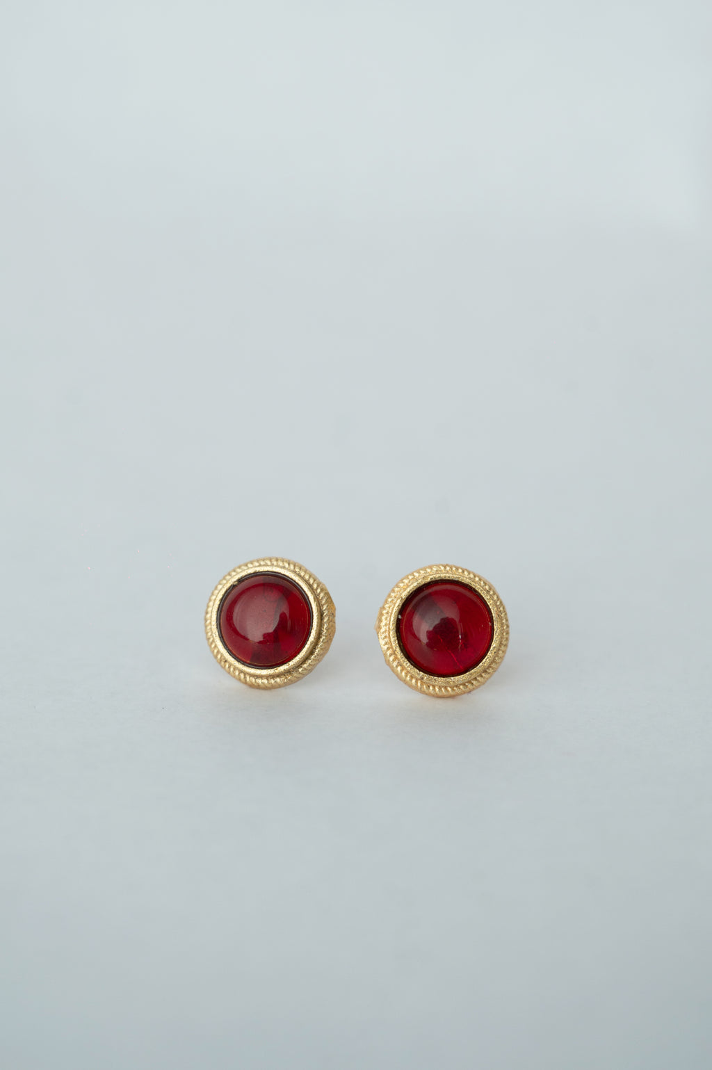 Ruhani Studs