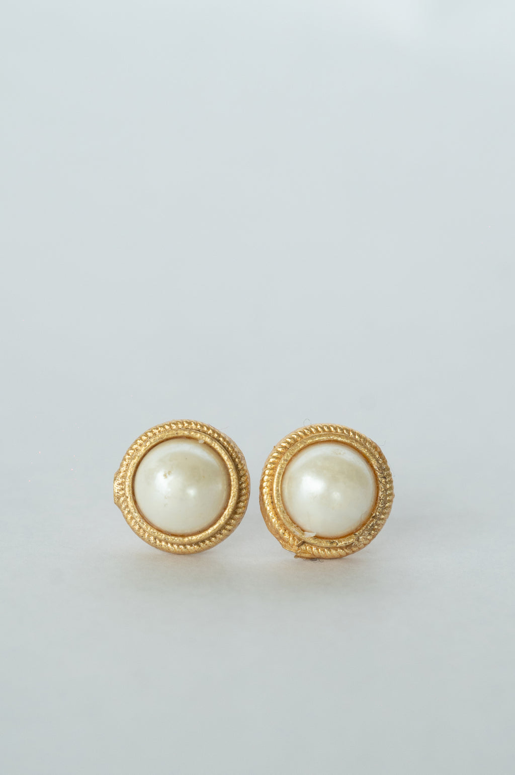 Ruhani Studs