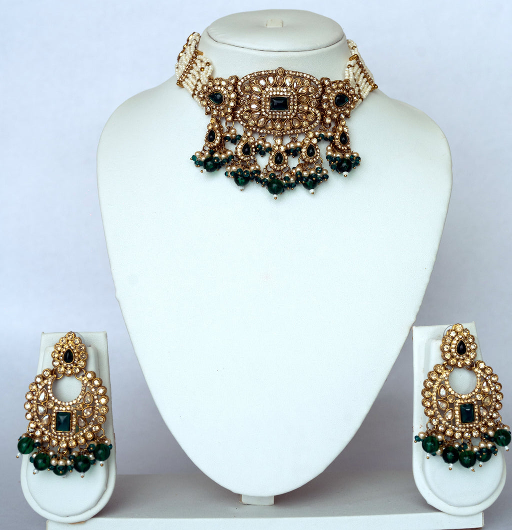 Emerald Majesty Choker Necklace Set