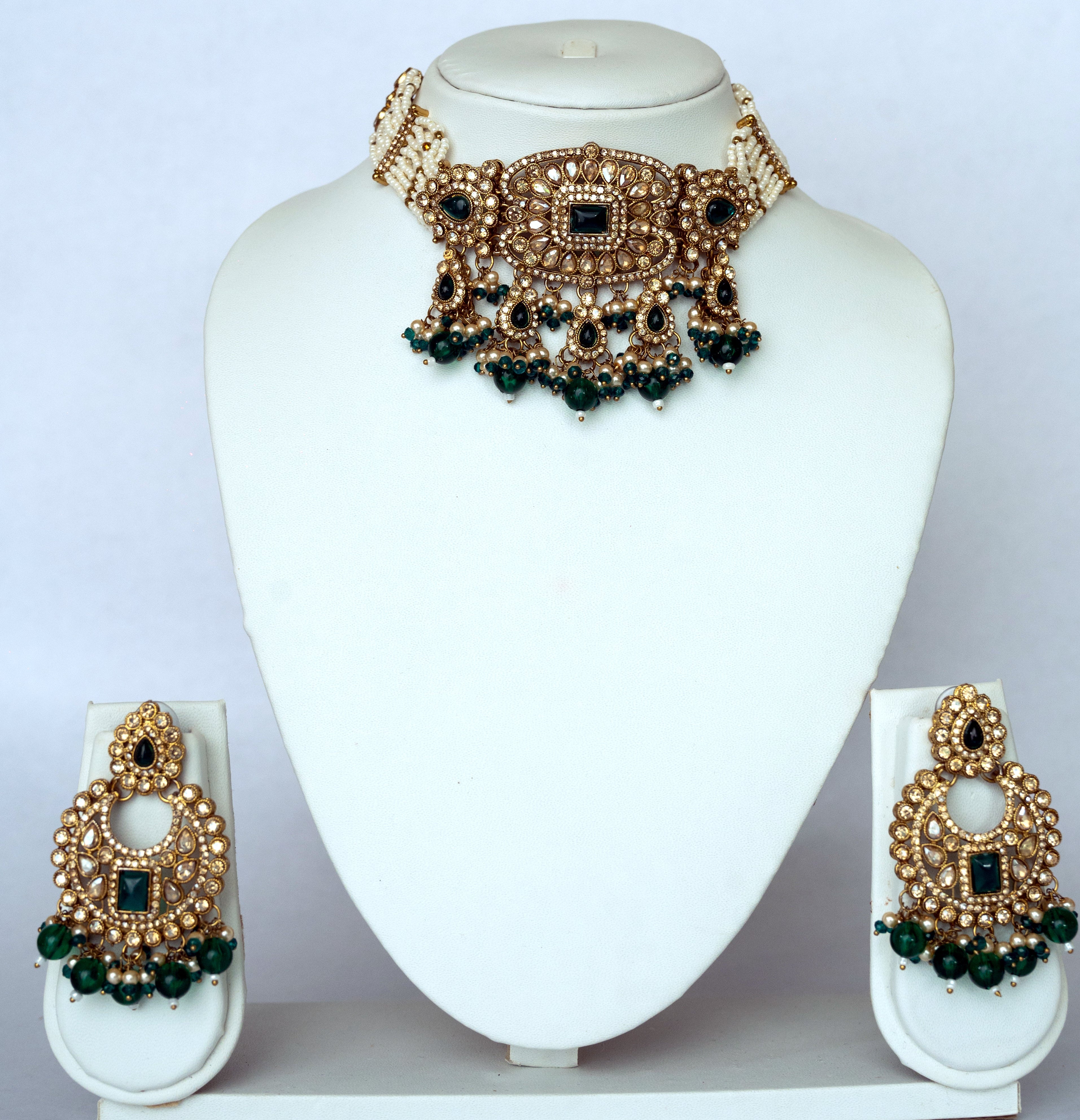 Emerald Majesty Choker Necklace Set