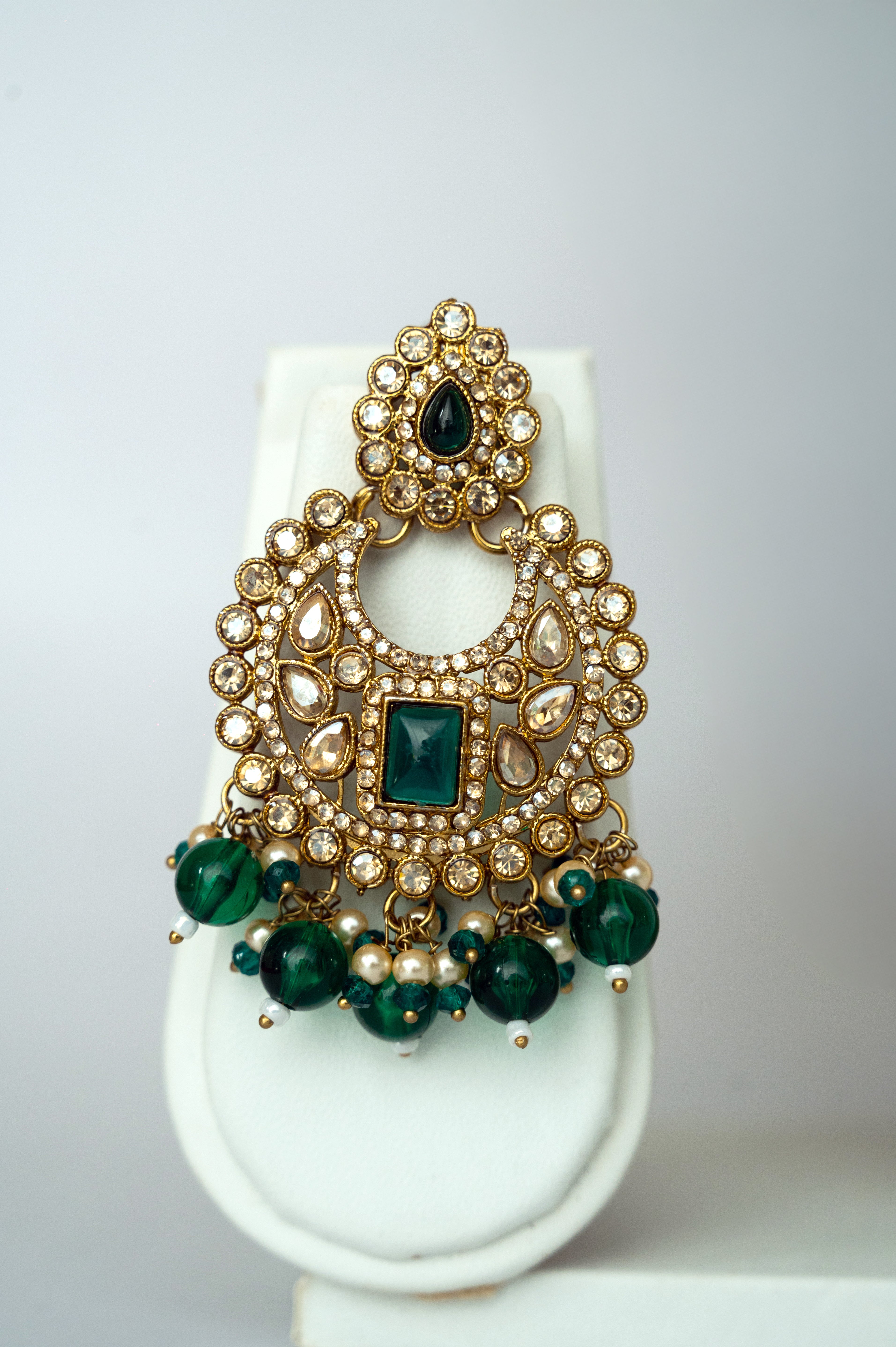 Emerald Majesty Choker Necklace Set
