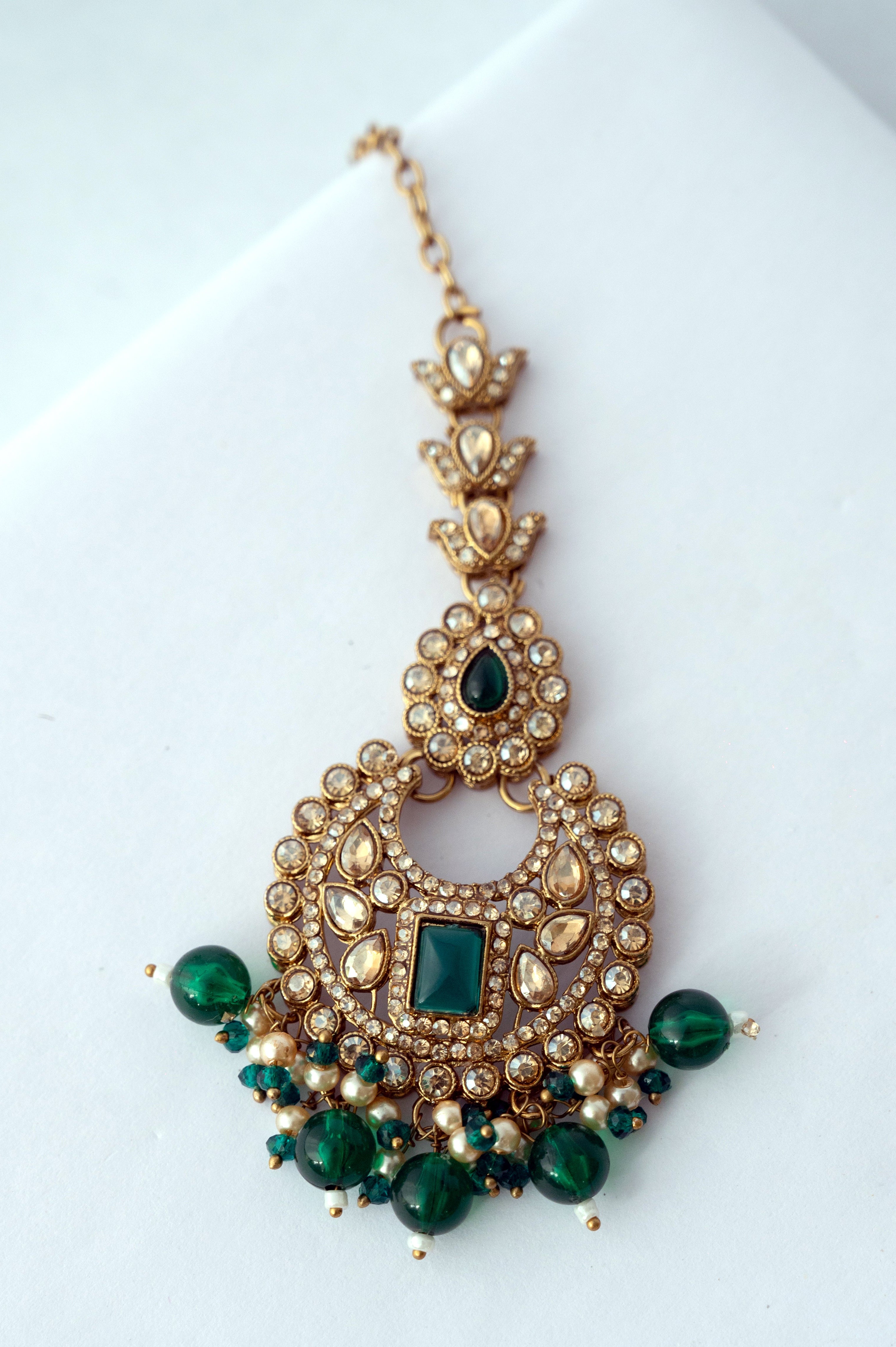 Emerald Majesty Choker Necklace Set