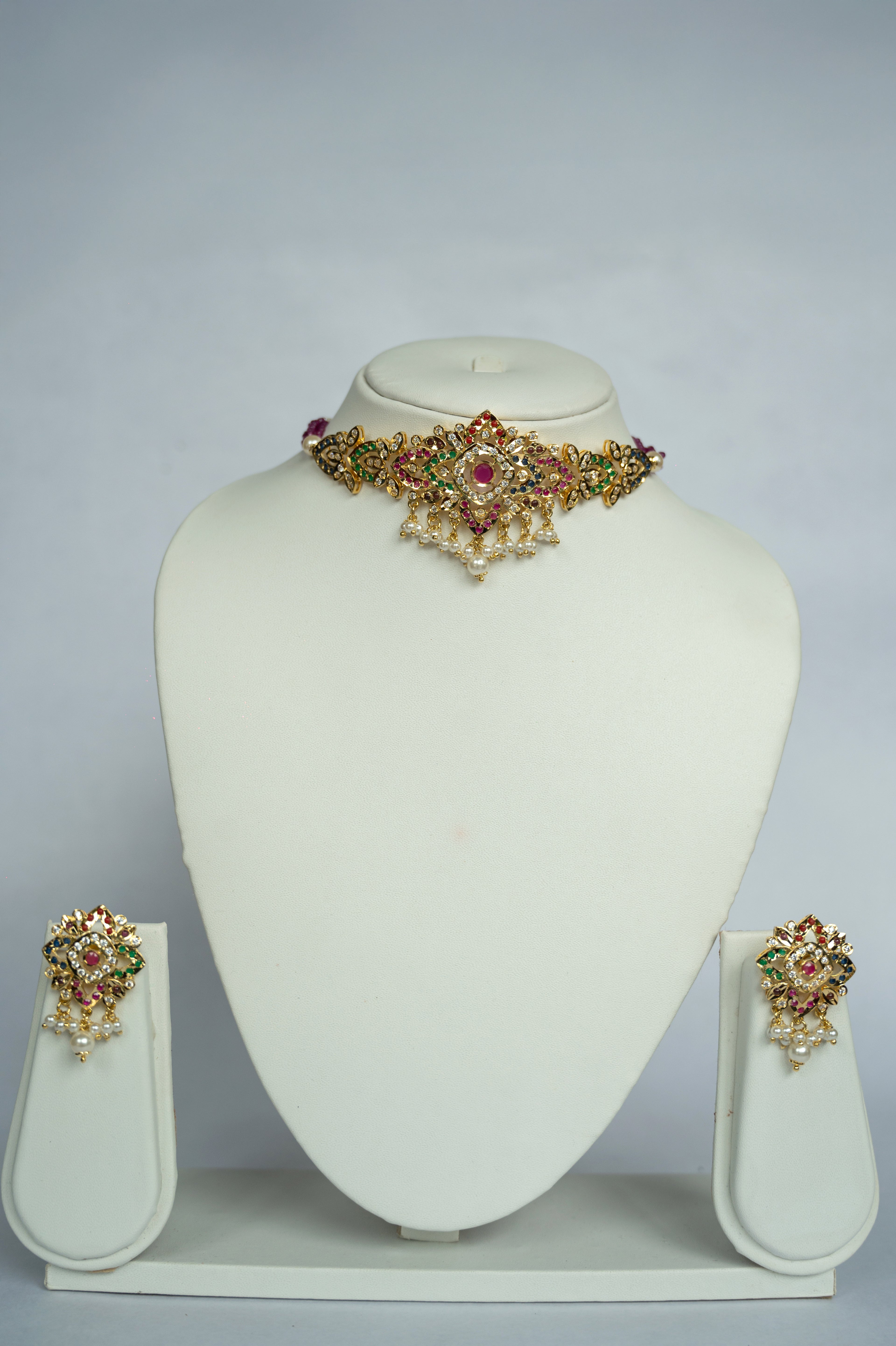 Jadua Navratan Kundan Choker Set