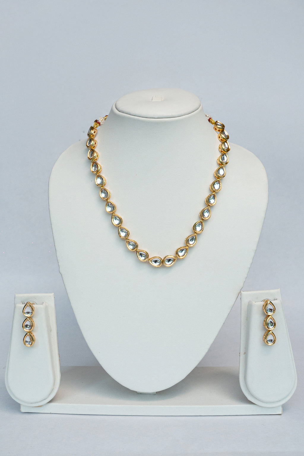 Classic Rajwada Kundan Set-in Oval, teardrop and round