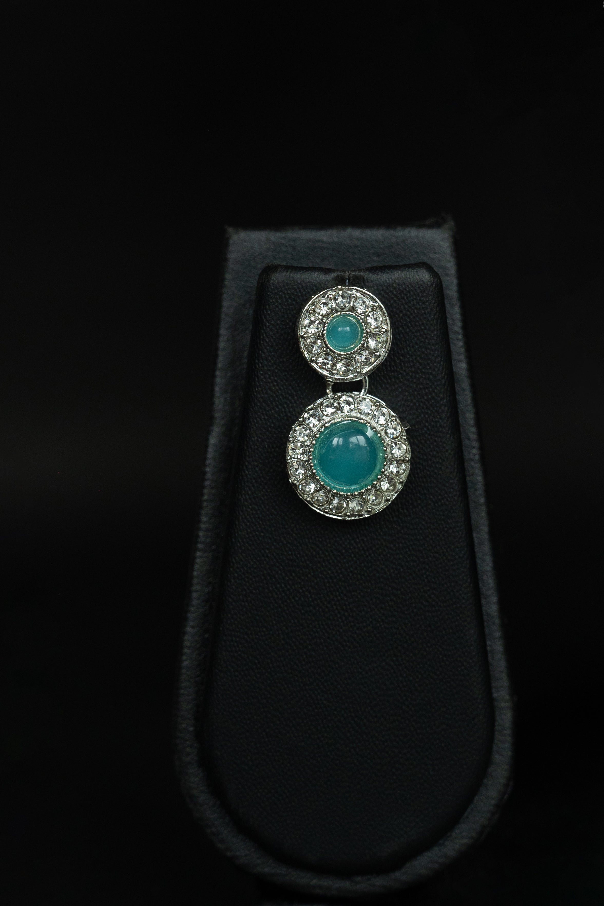 Starlit Emerald Glow Necklace Set – Bridal Collection
