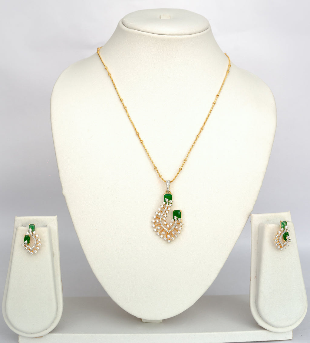 Emerald Grace Pendant Set