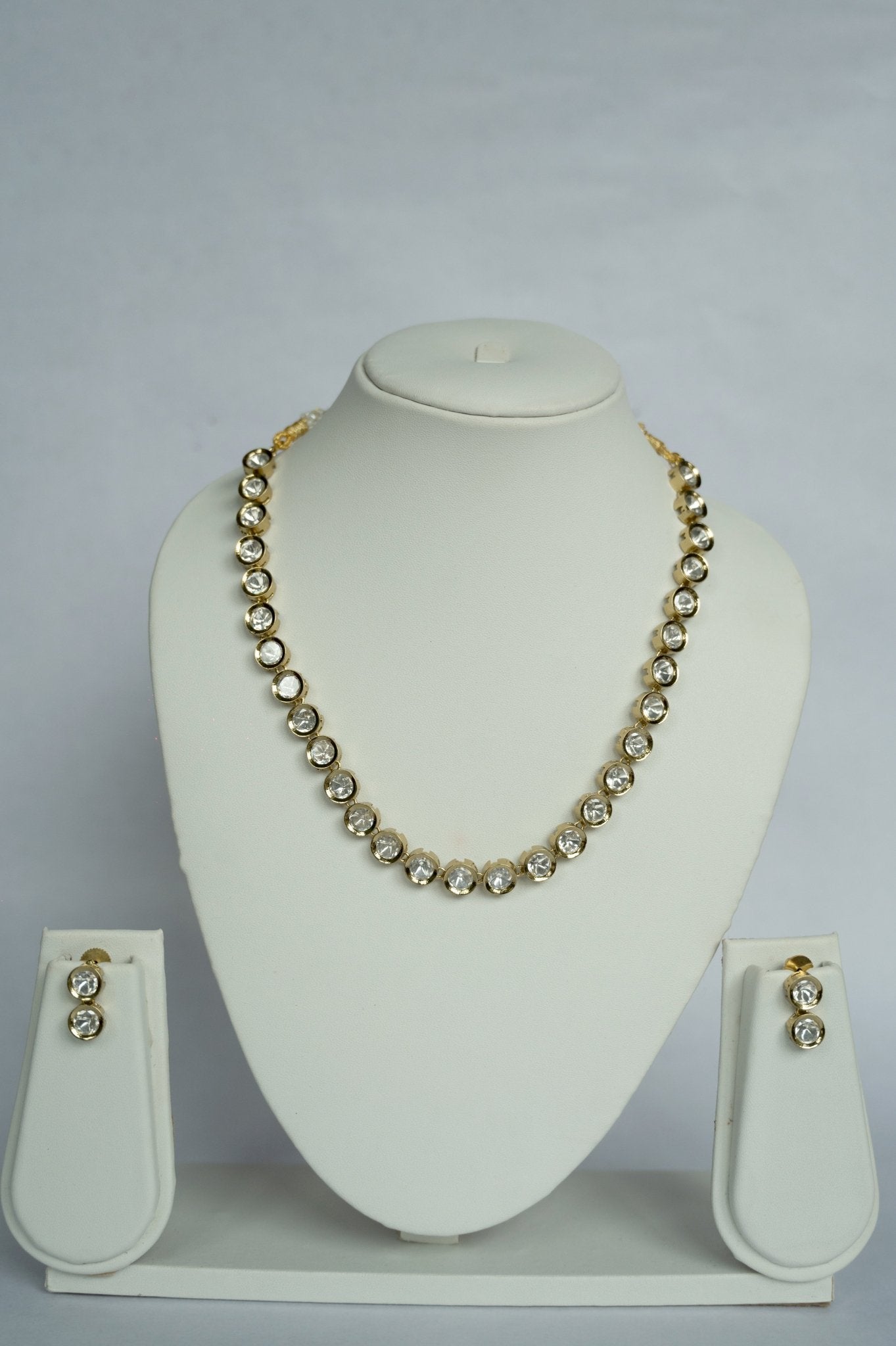 Classic Rajwada Kundan Set-in Oval, teardrop and round - Suramya