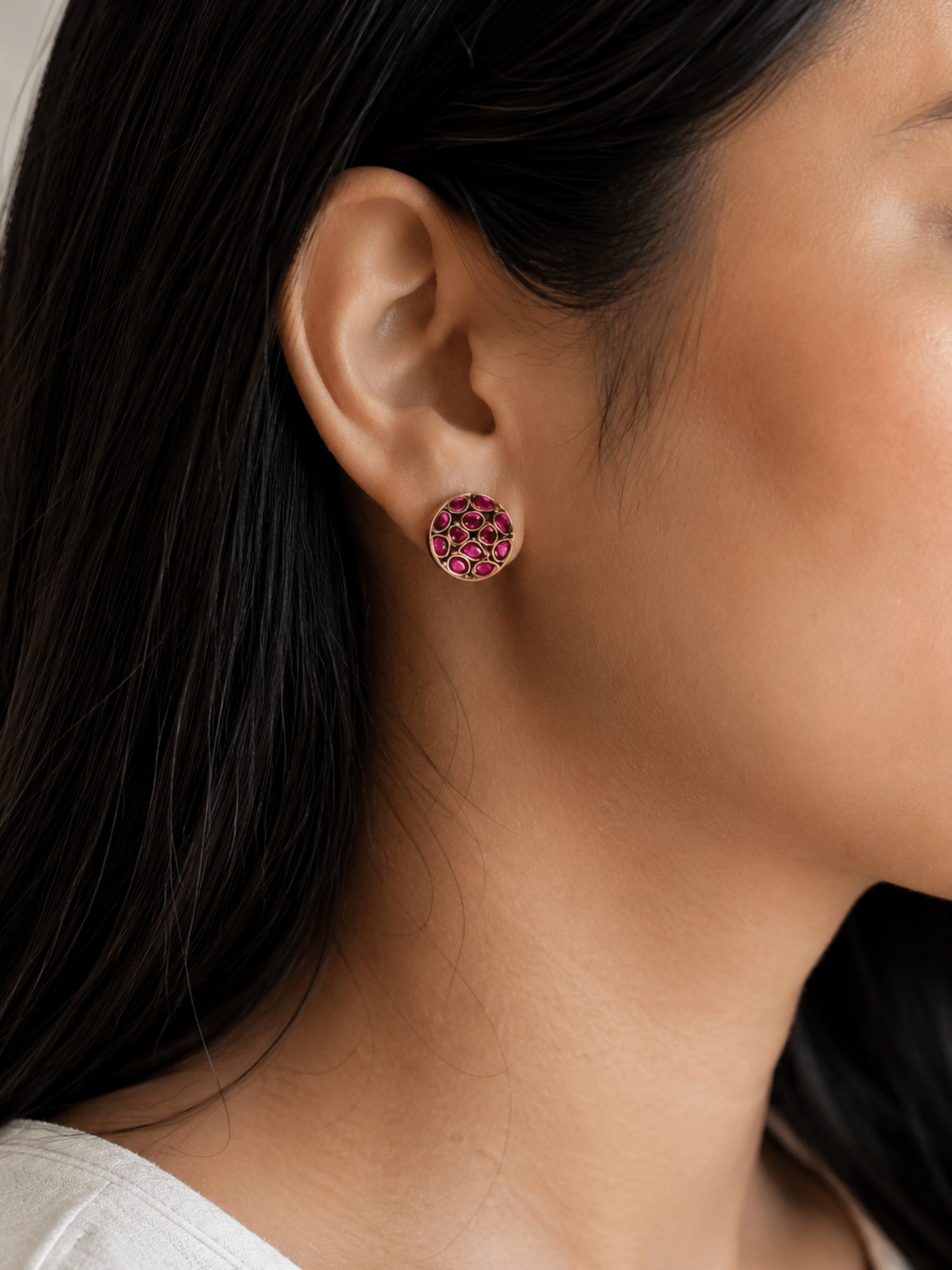 Classic Round Kundan Stud Earrings - Suramya Designs
