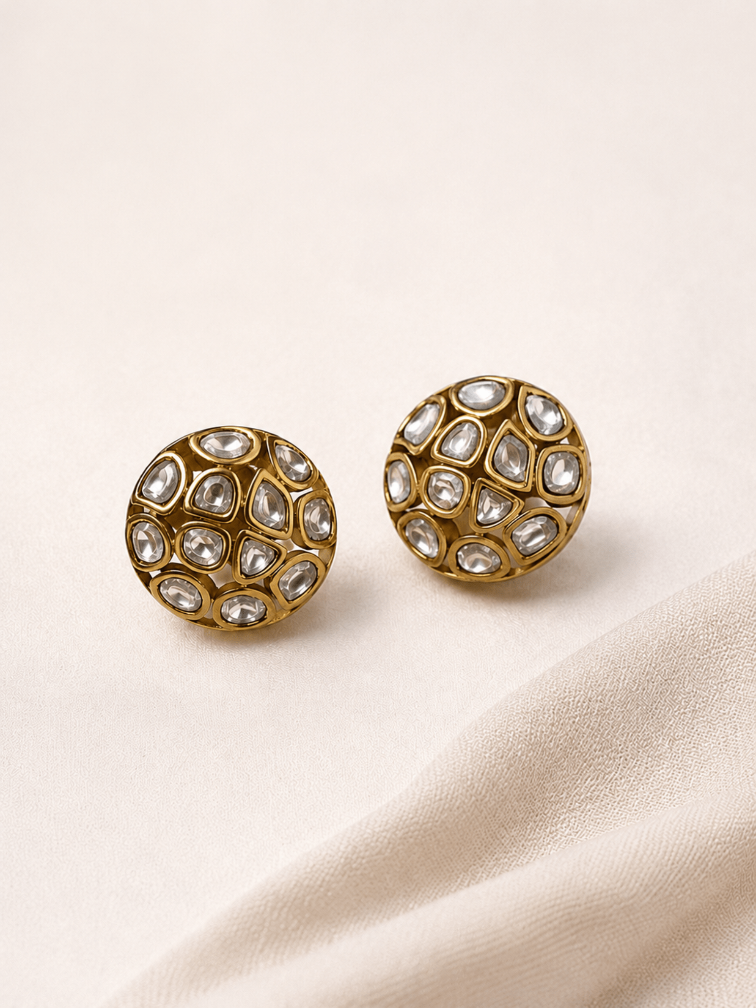 Classic Round Kundan Stud Earrings - Suramya Designs