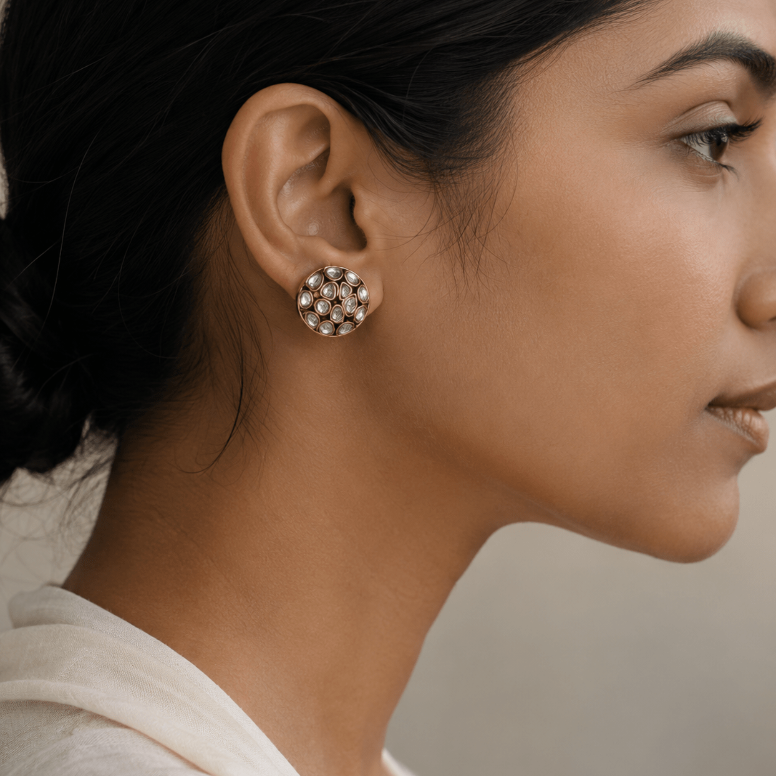 Classic Round Kundan Stud Earrings - Suramya Designs