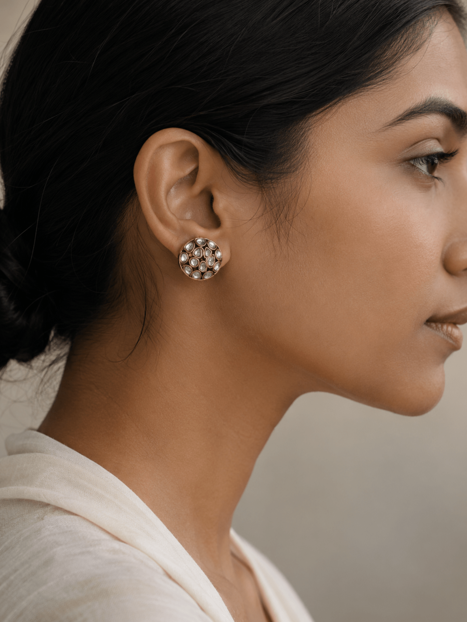 Classic Round Kundan Stud Earrings - Suramya Designs