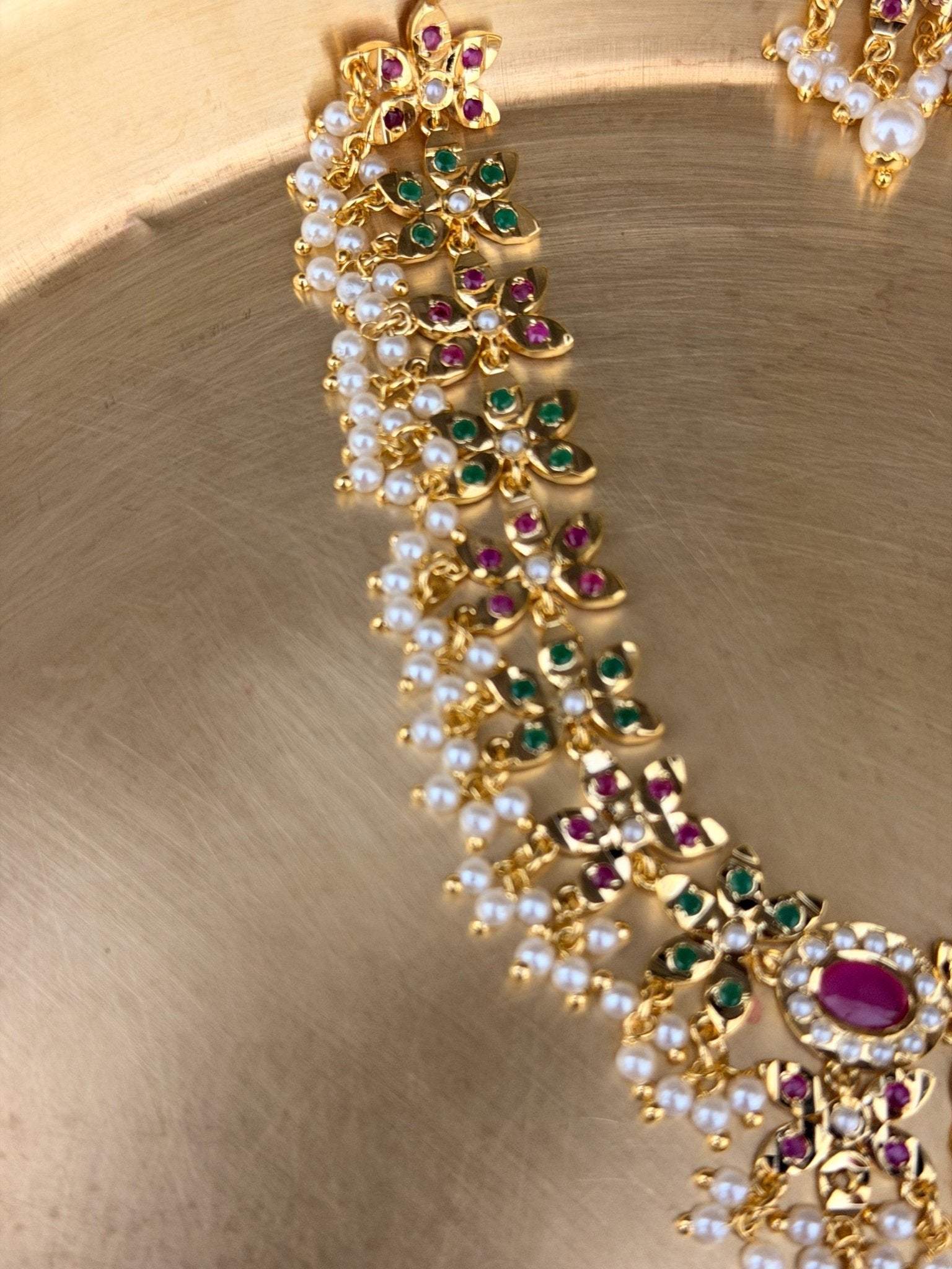 Delicate Navratan Jadua Pearl Necklace Set - Suramya
