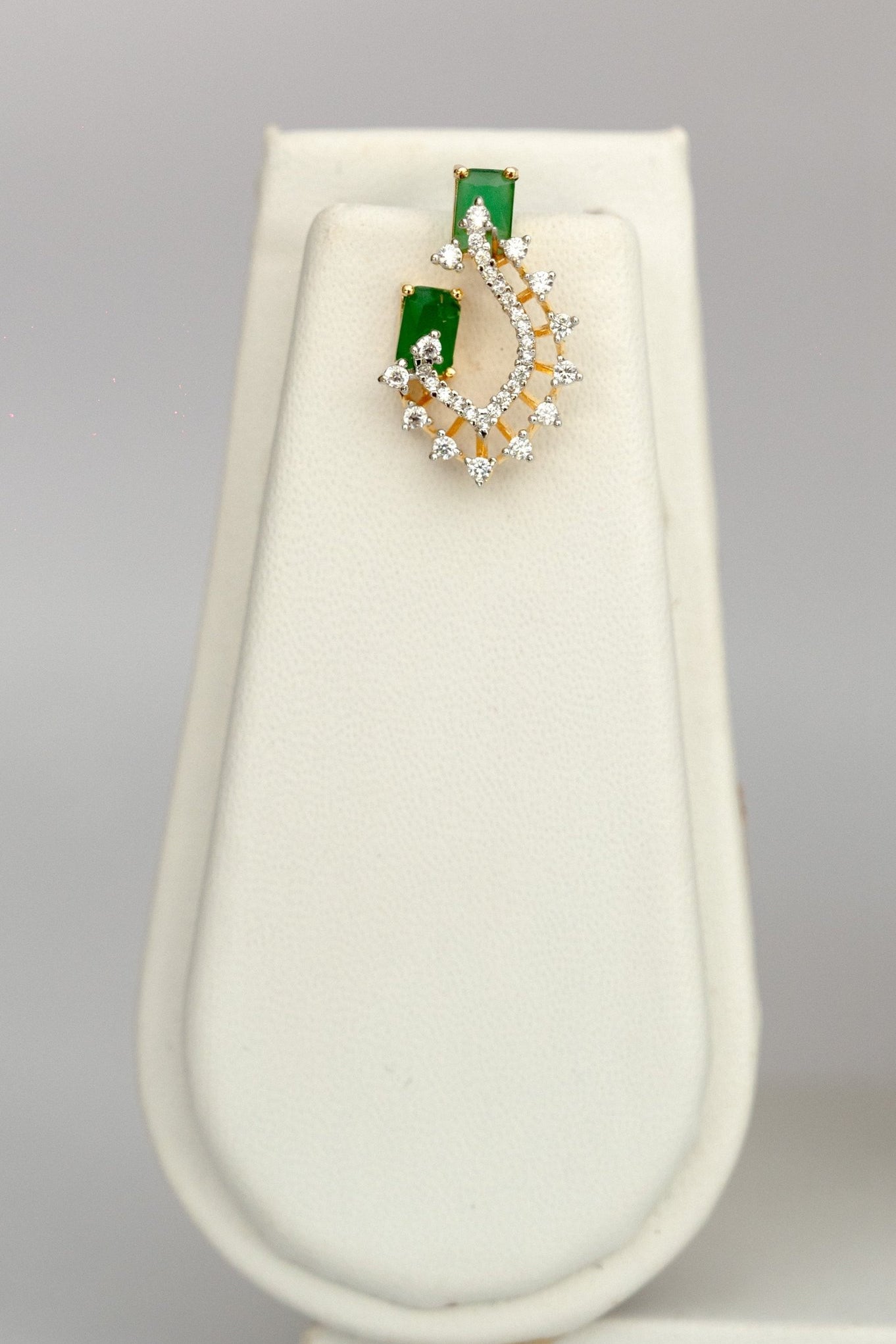 Emerald Grace Pendant Set - Suramya
