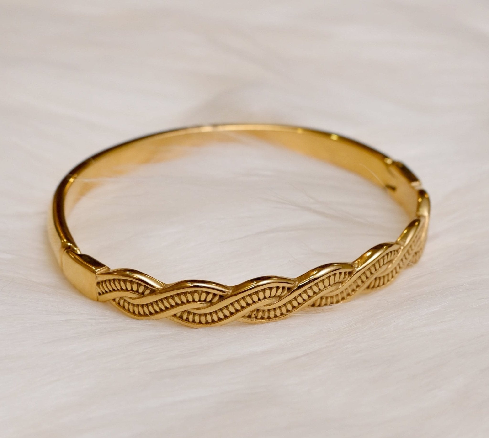Eterna Weave Bracelet - Suramya