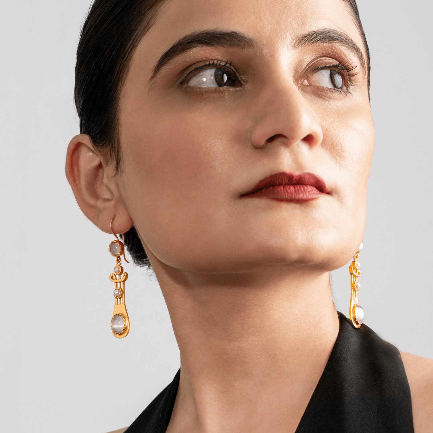 Grey double drop earrings - Suramya