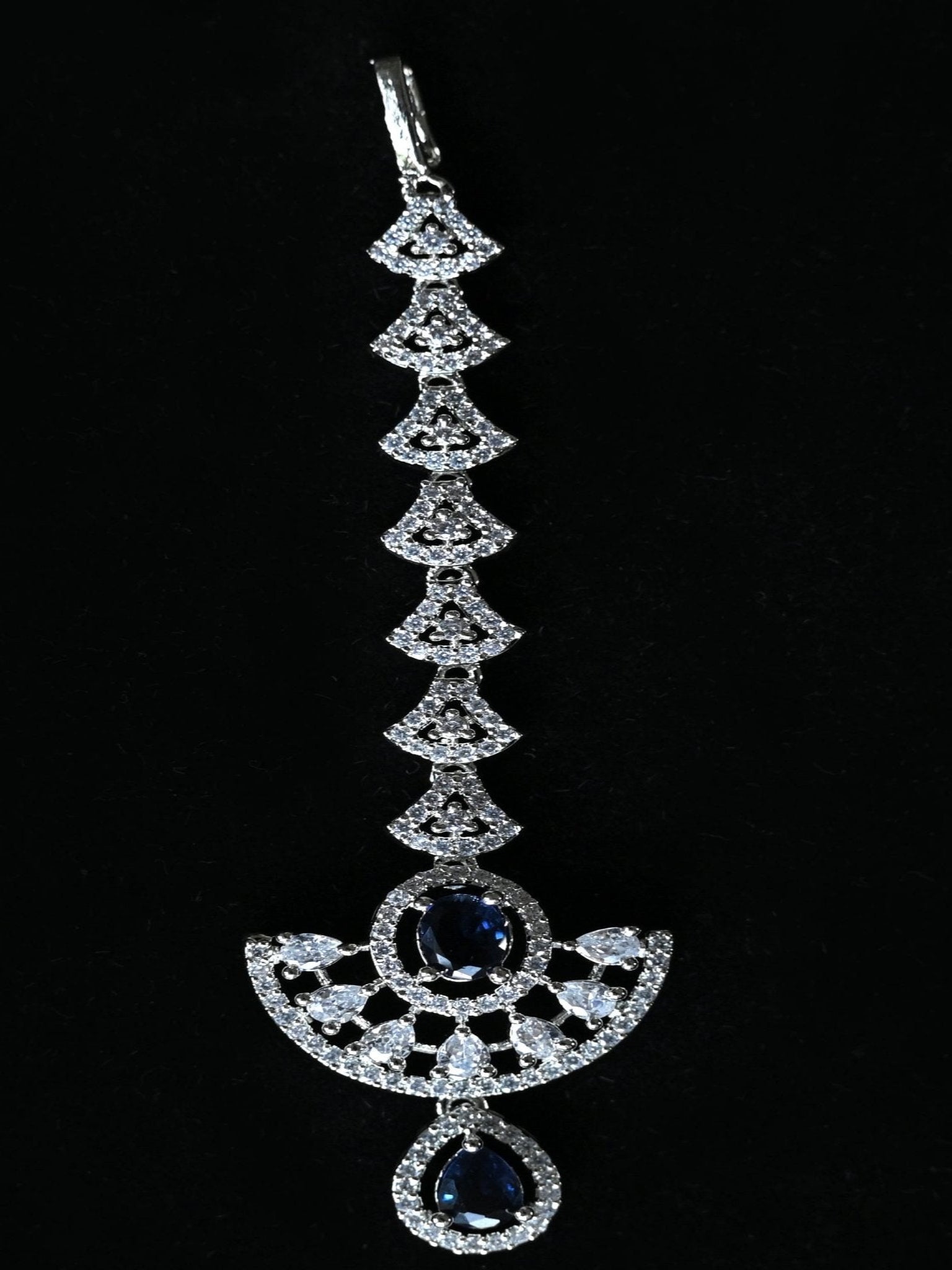 Majestic Dew Drop Tikka - Suramya