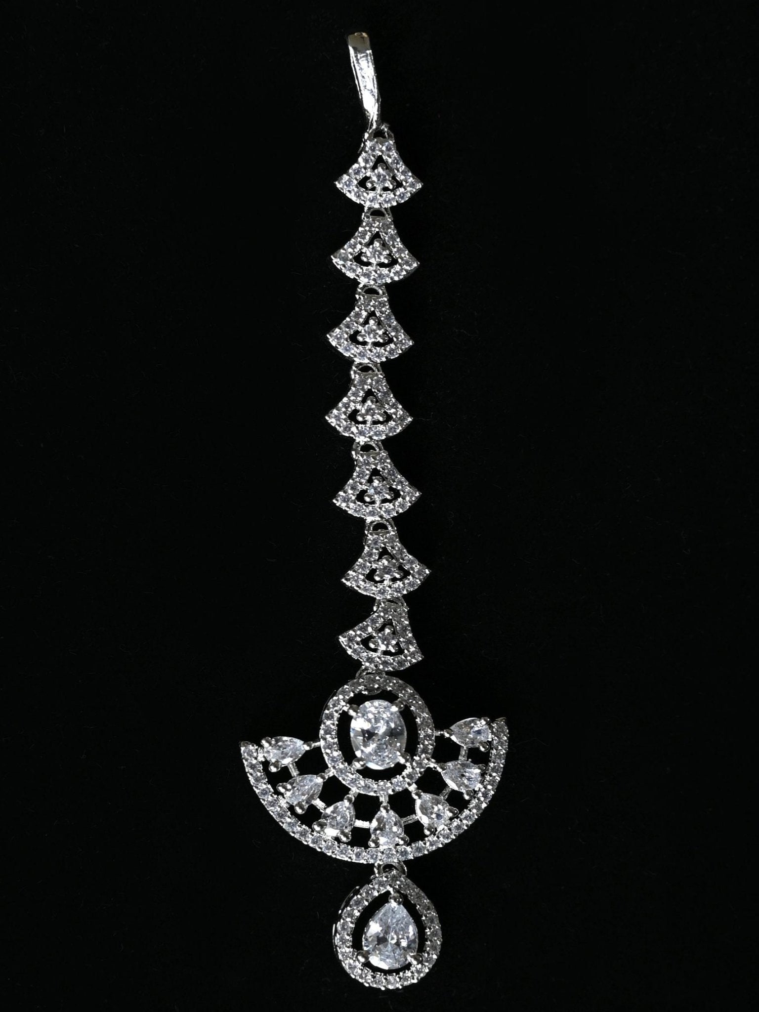 Majestic Dew Drop Tikka - Suramya