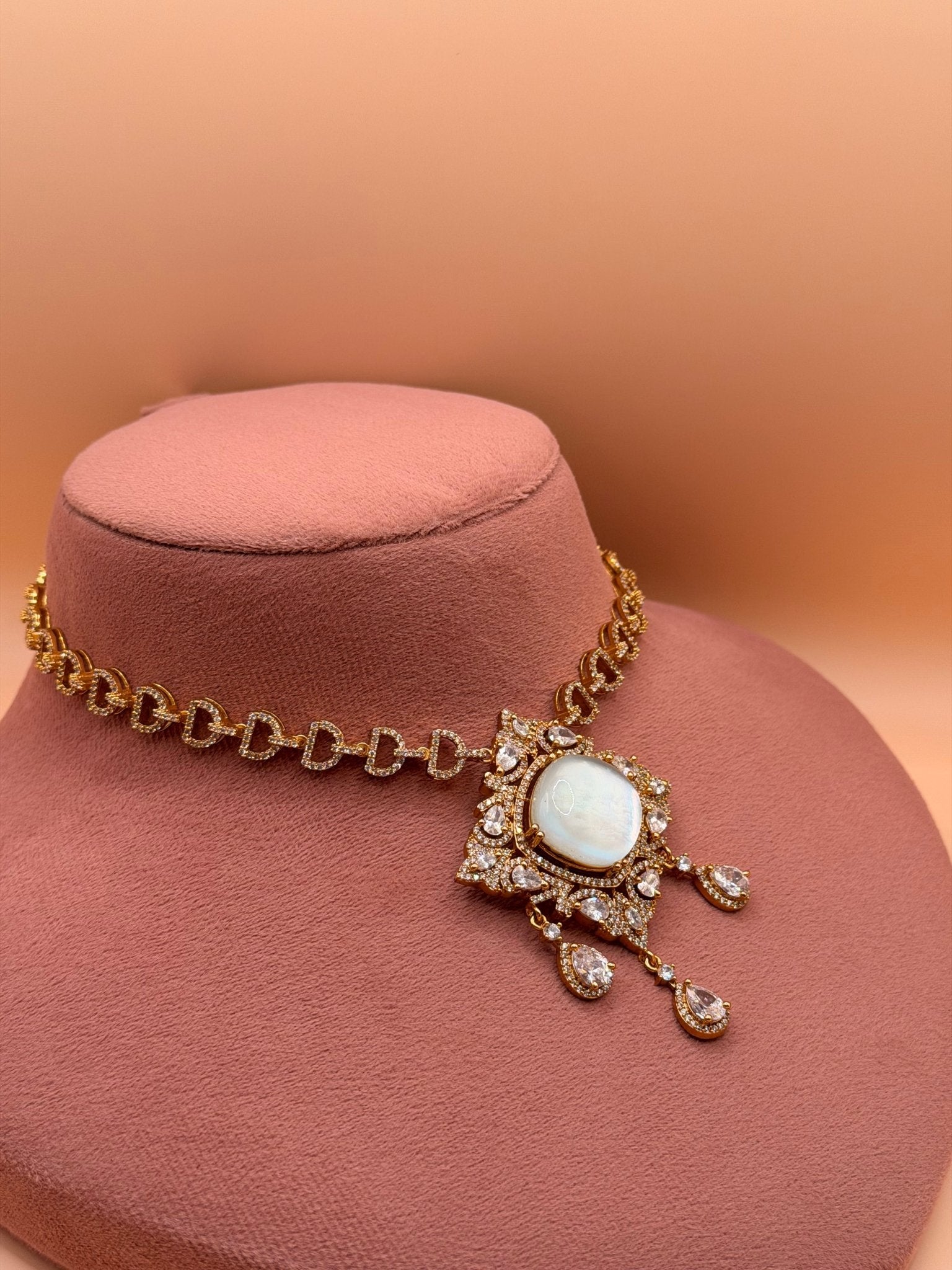 Moonstone & Victorian Necklace Set - Suramya