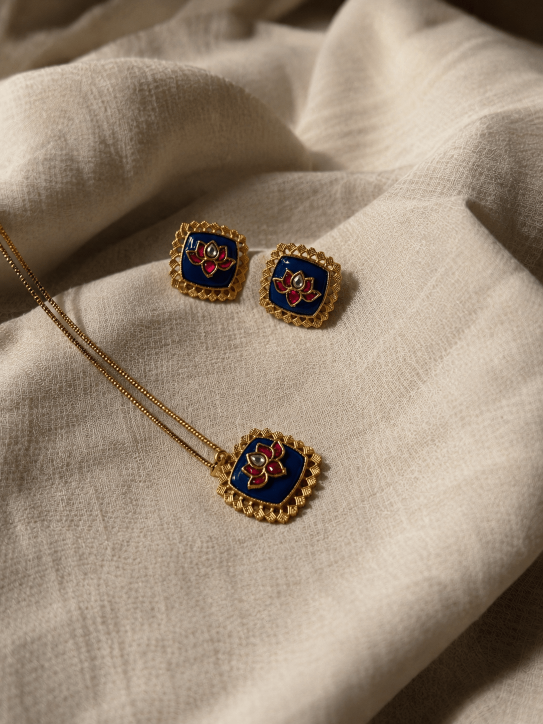 Pond Lotus Pendant Necklace & Earrings Set in Blue and Firoza