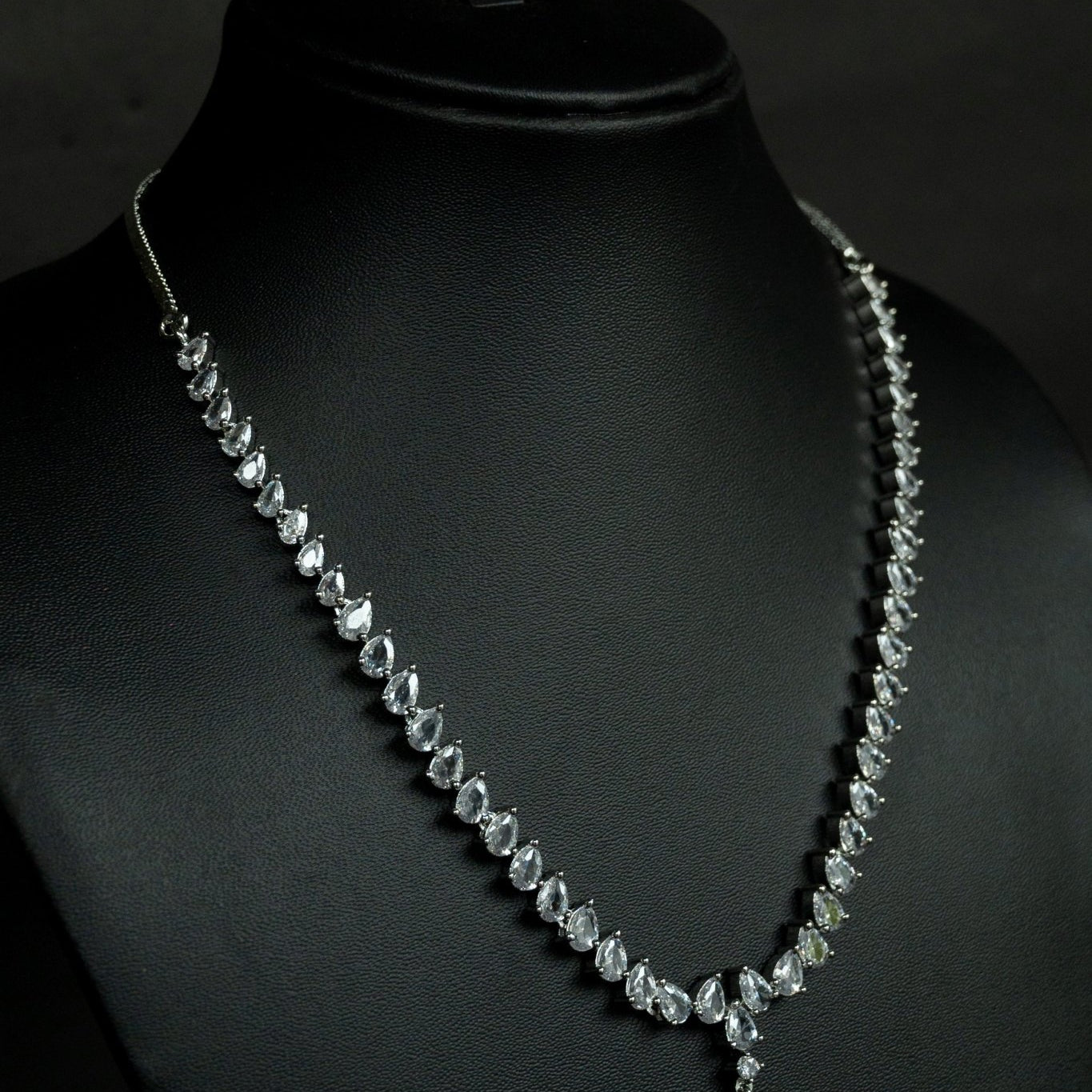 Queen K Diamond Necklace Set - Suramya