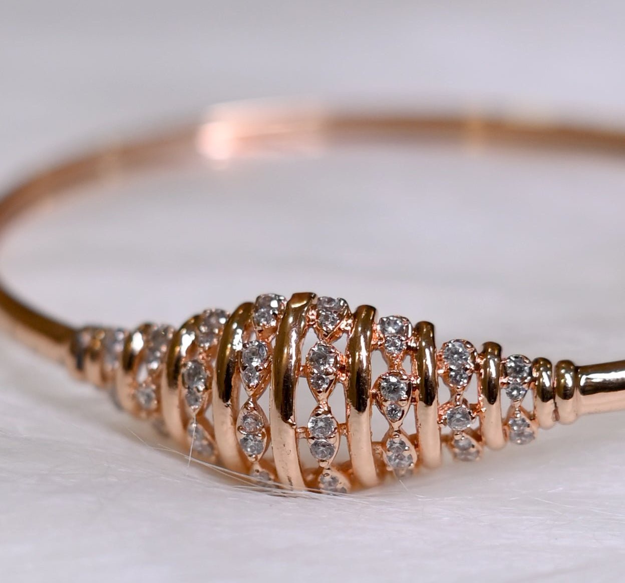 Rosetta Shine Bracelet - Suramya