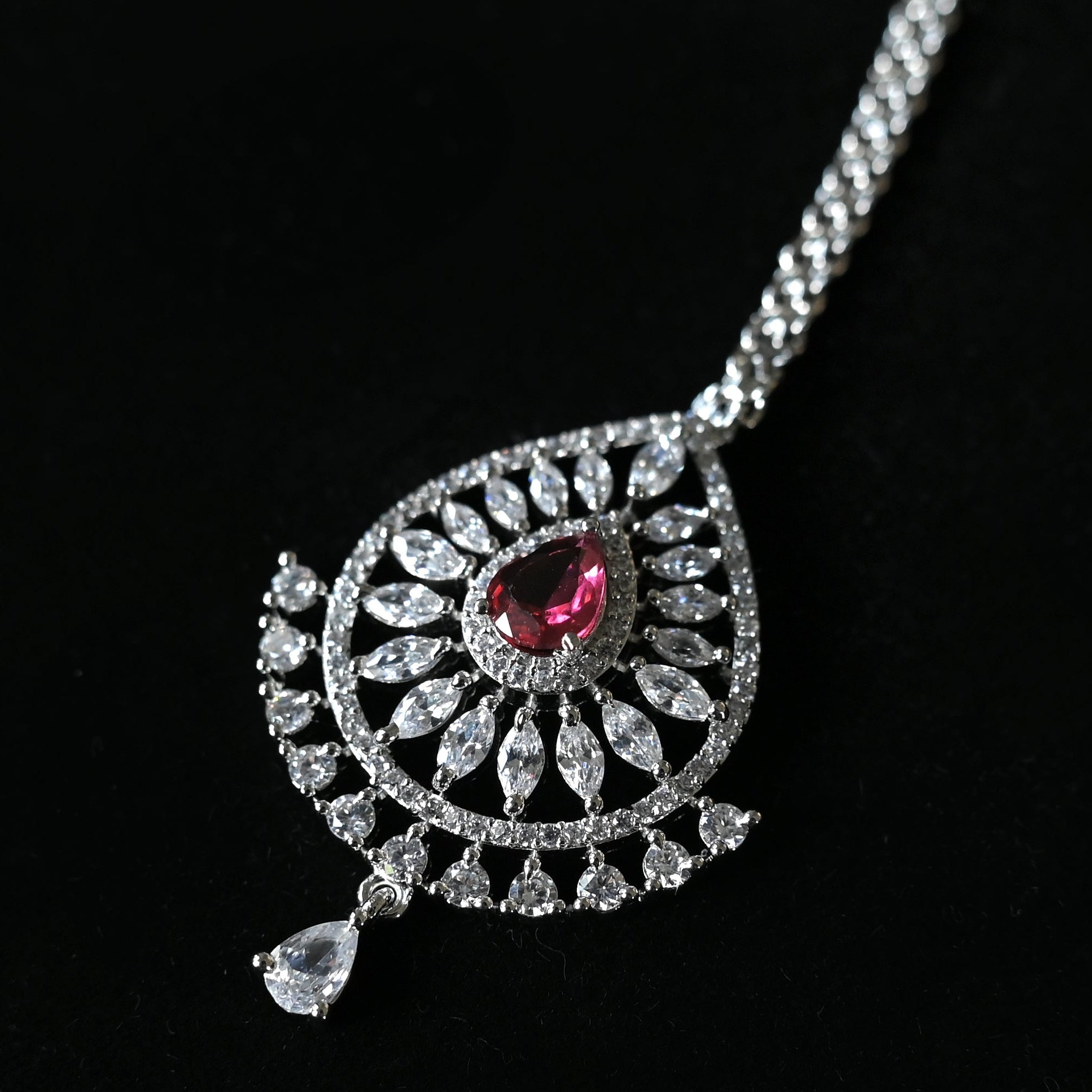 Ruby Royale Tikka - Suramya