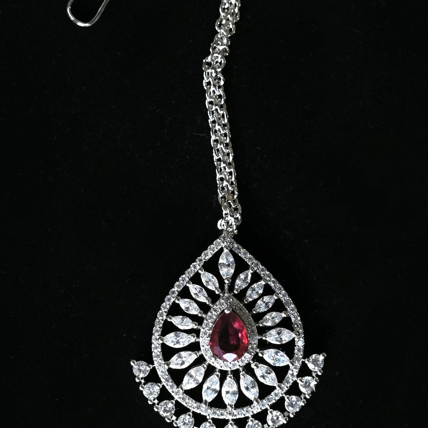 Ruby Royale Tikka - Suramya