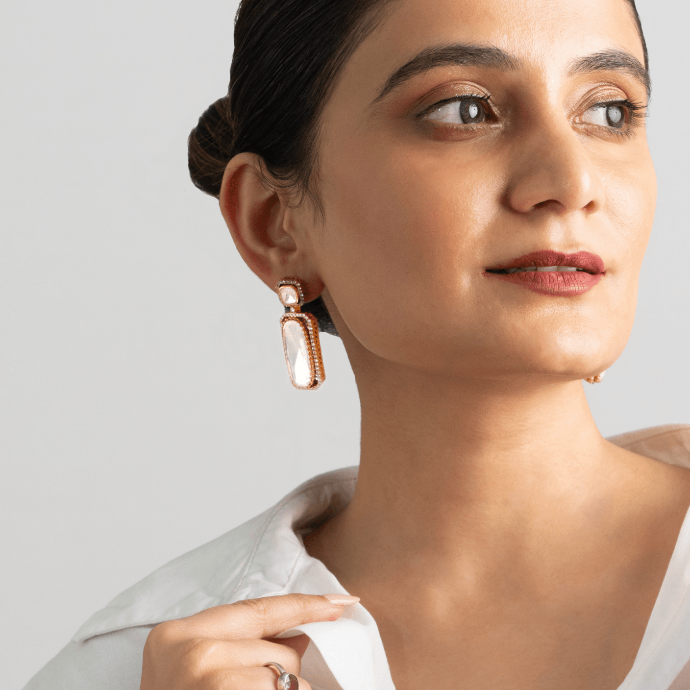 Vintage Gold Statement - Suramya
