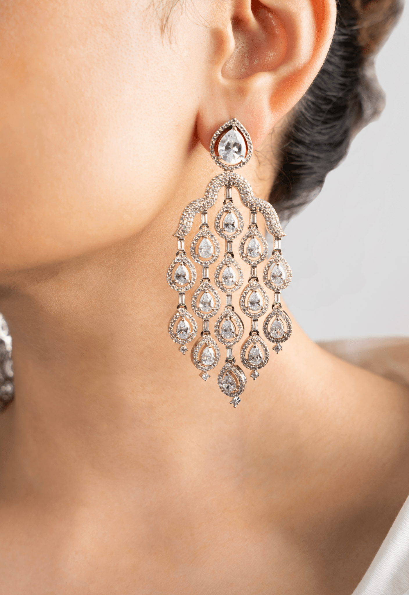 Zeeni long earrings - Suramya