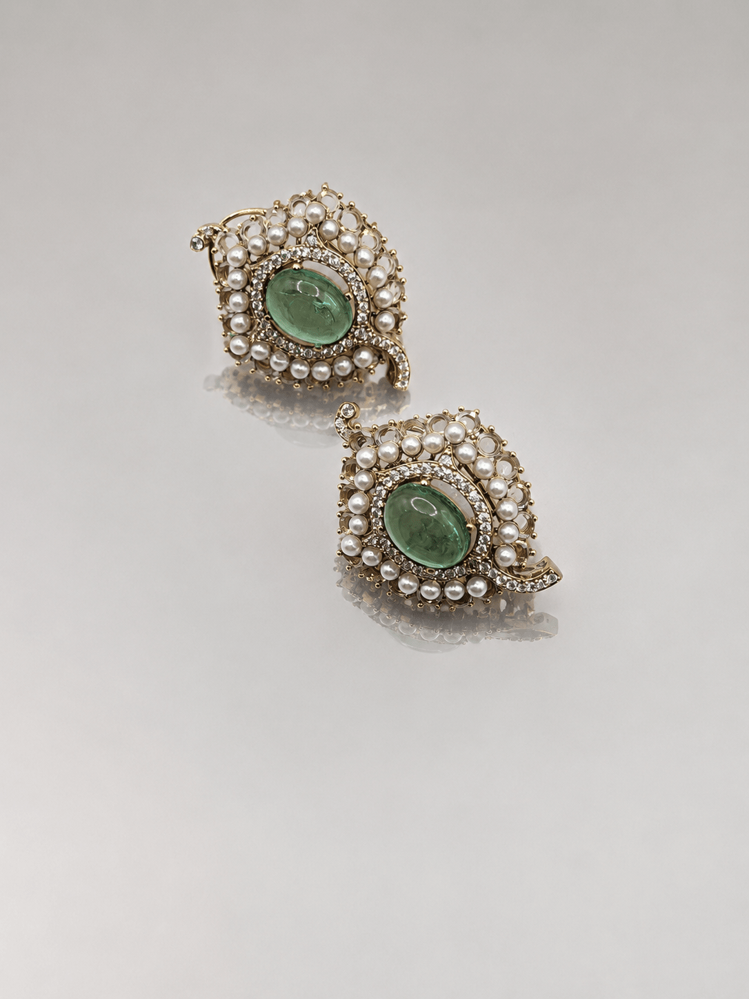 Zoya studs( Red and Mint) - Suramya Designs